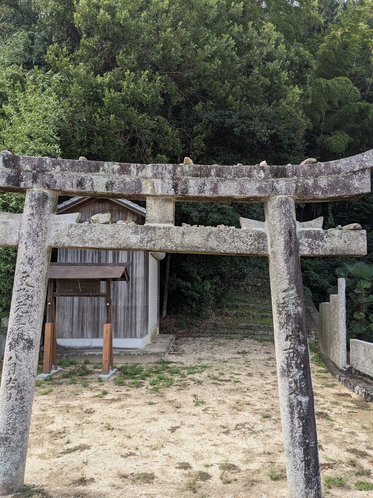 伊加奈志神社の写真2