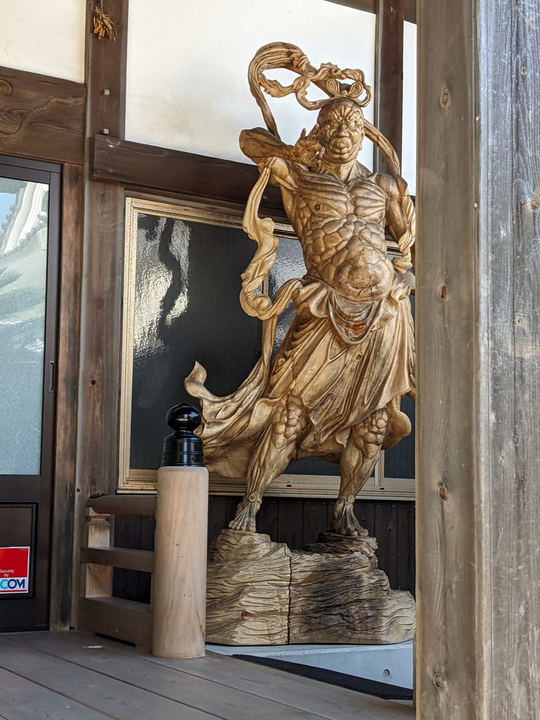 来島村上氏ゆかりの寺として知られる城慶寺（写真5）